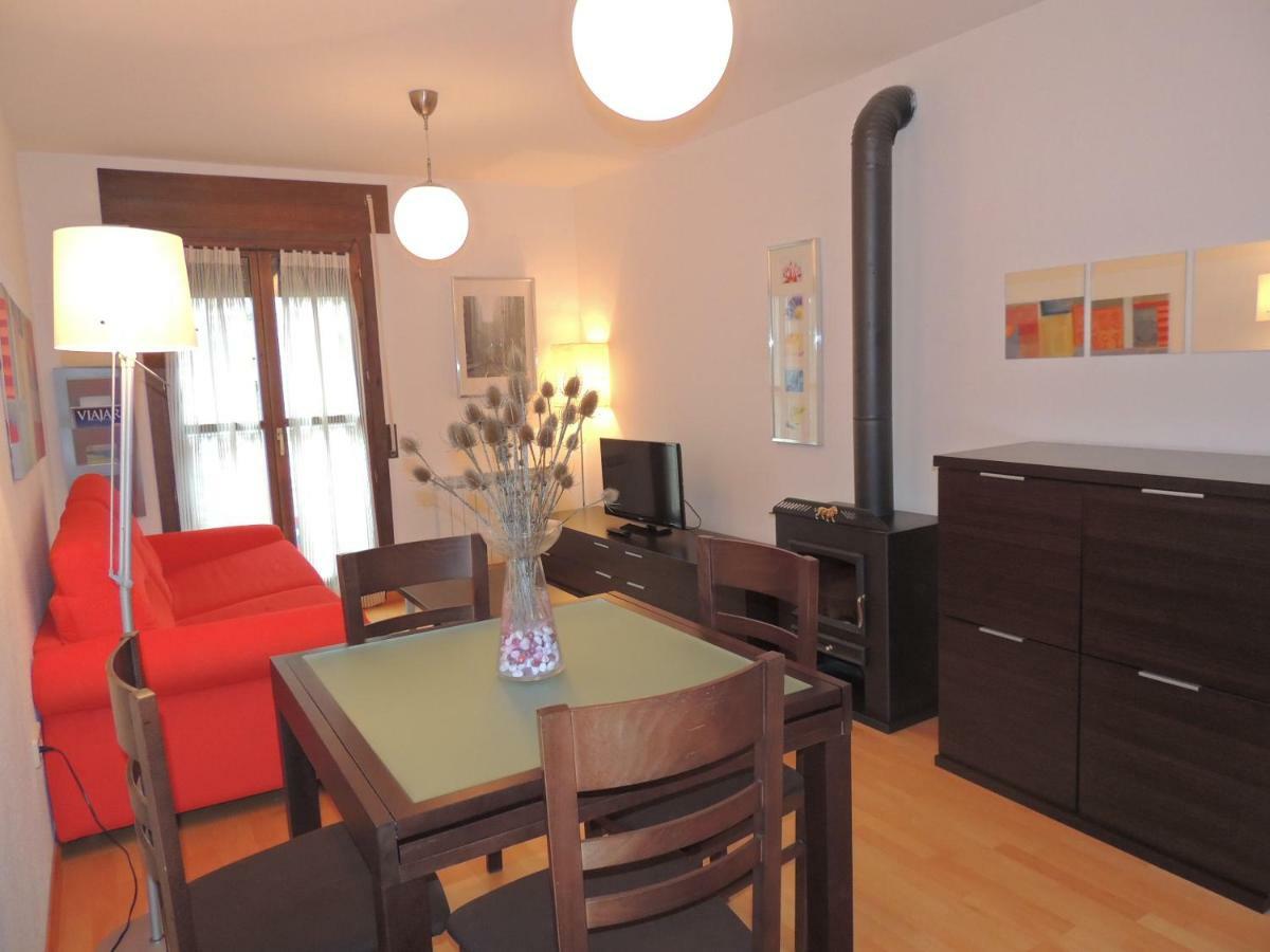 Apartamento Centrico Con Wifi En Biescas Kültér fotó